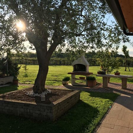 Appartamento "Casa Vacanze Corte Ara Decima" Сона Экстерьер фото