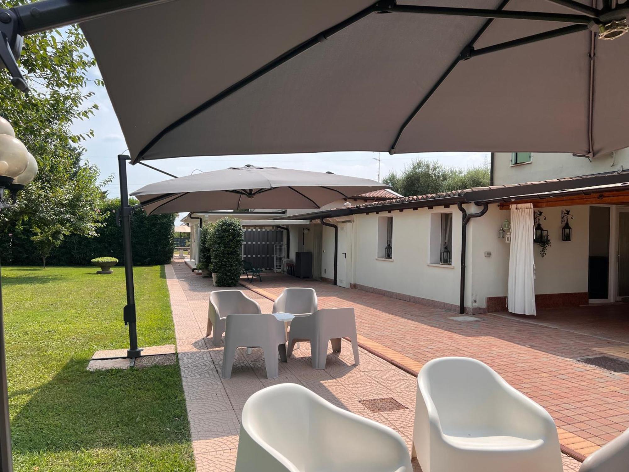 Appartamento "Casa Vacanze Corte Ara Decima" Сона Экстерьер фото