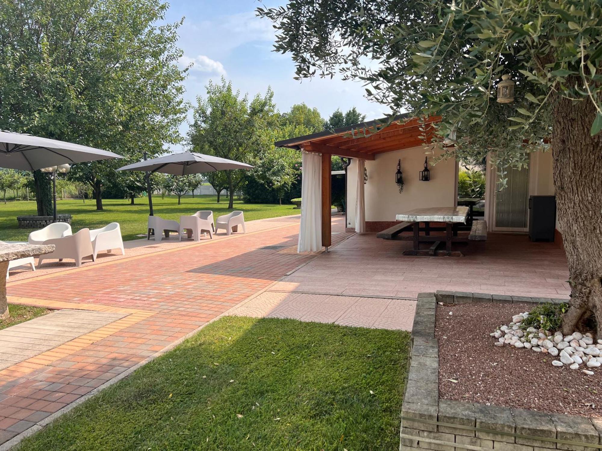 Appartamento "Casa Vacanze Corte Ara Decima" Сона Экстерьер фото