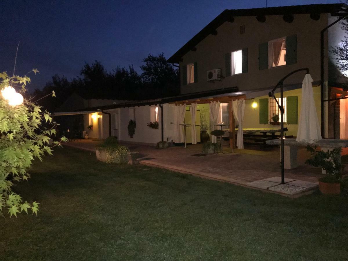 Appartamento "Casa Vacanze Corte Ara Decima" Сона Экстерьер фото