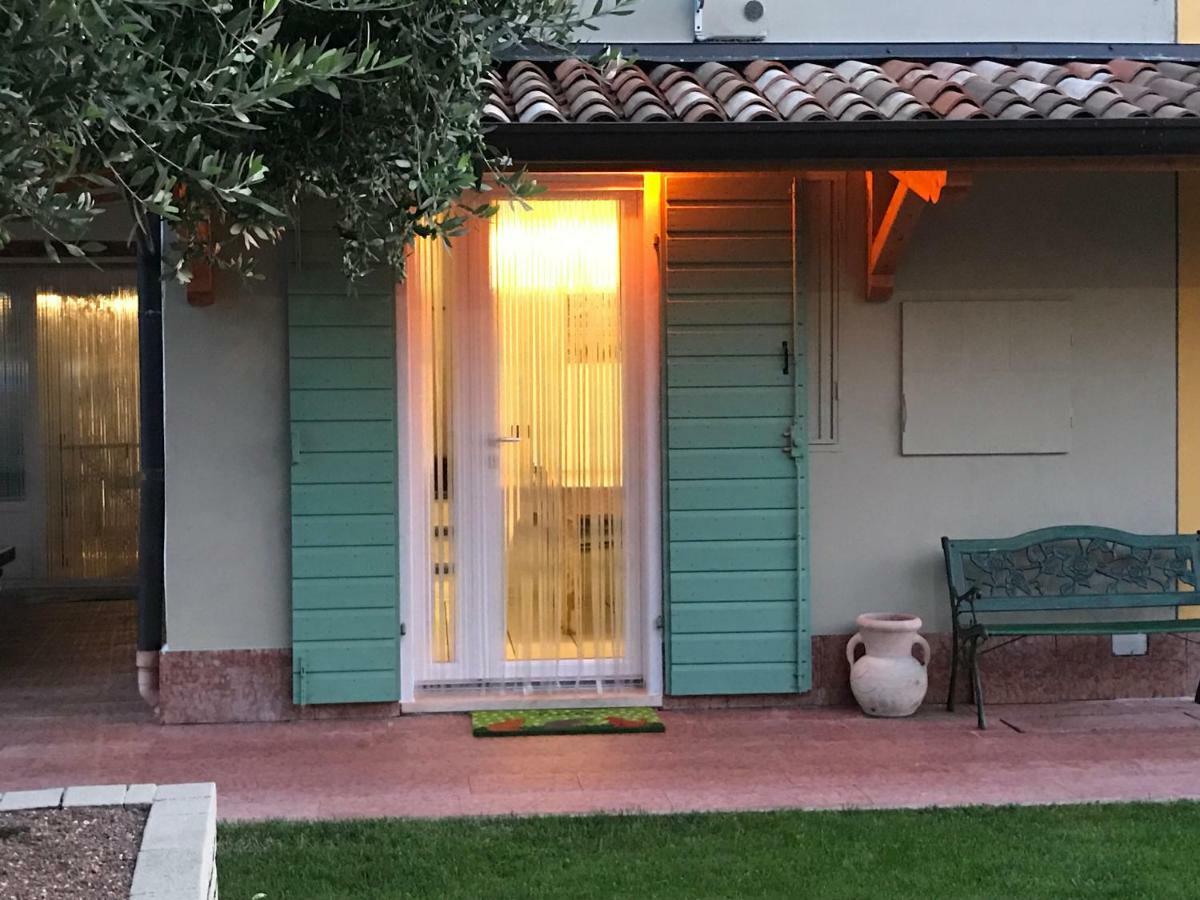Appartamento "Casa Vacanze Corte Ara Decima" Сона Экстерьер фото
