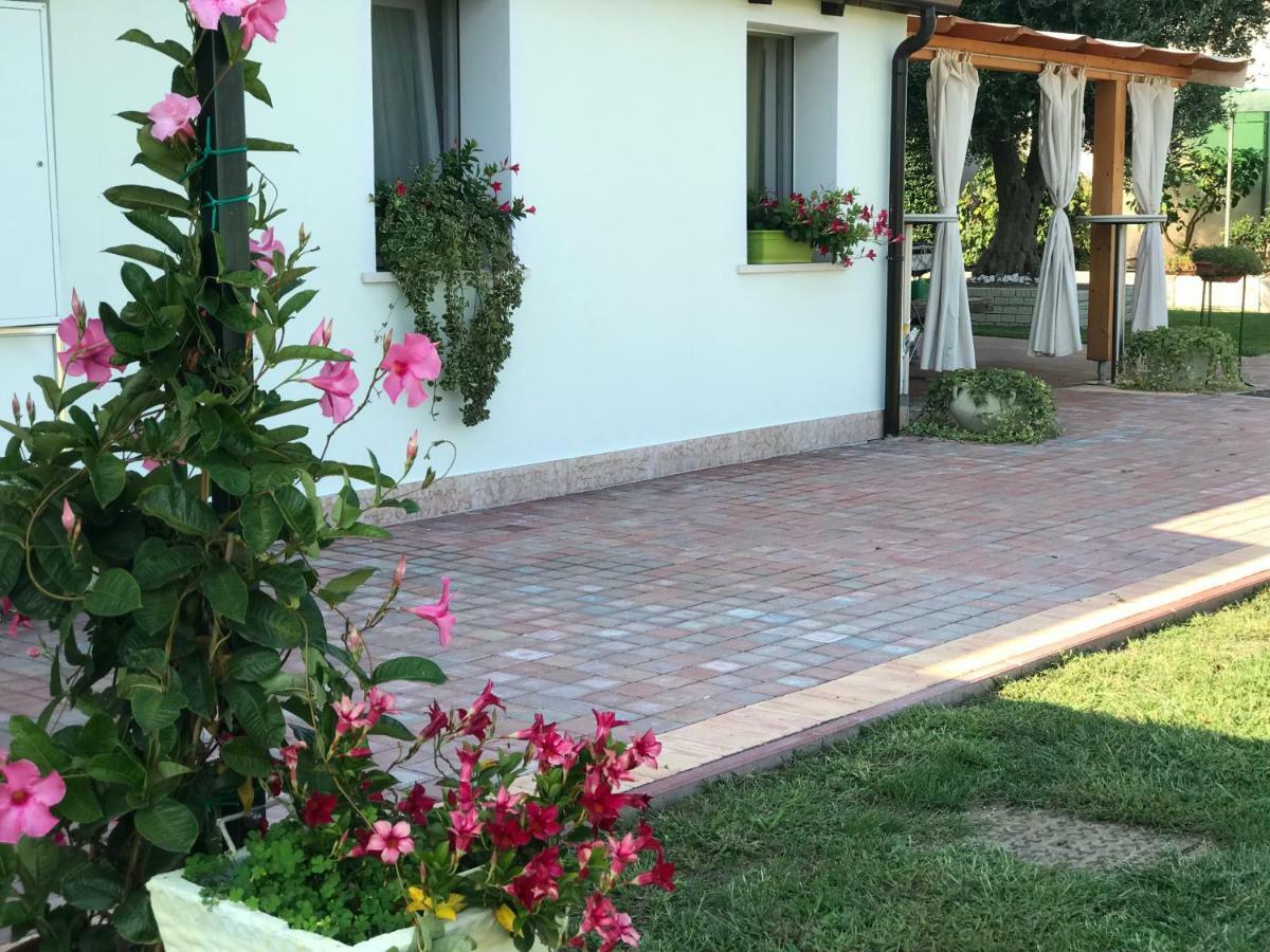 Appartamento "Casa Vacanze Corte Ara Decima" Сона Экстерьер фото
